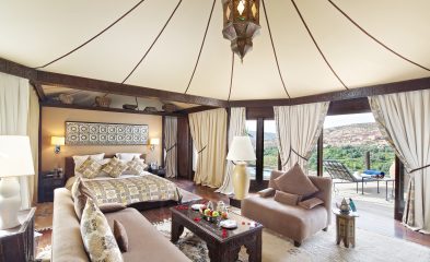 55-berber-tent-with-hot-tub